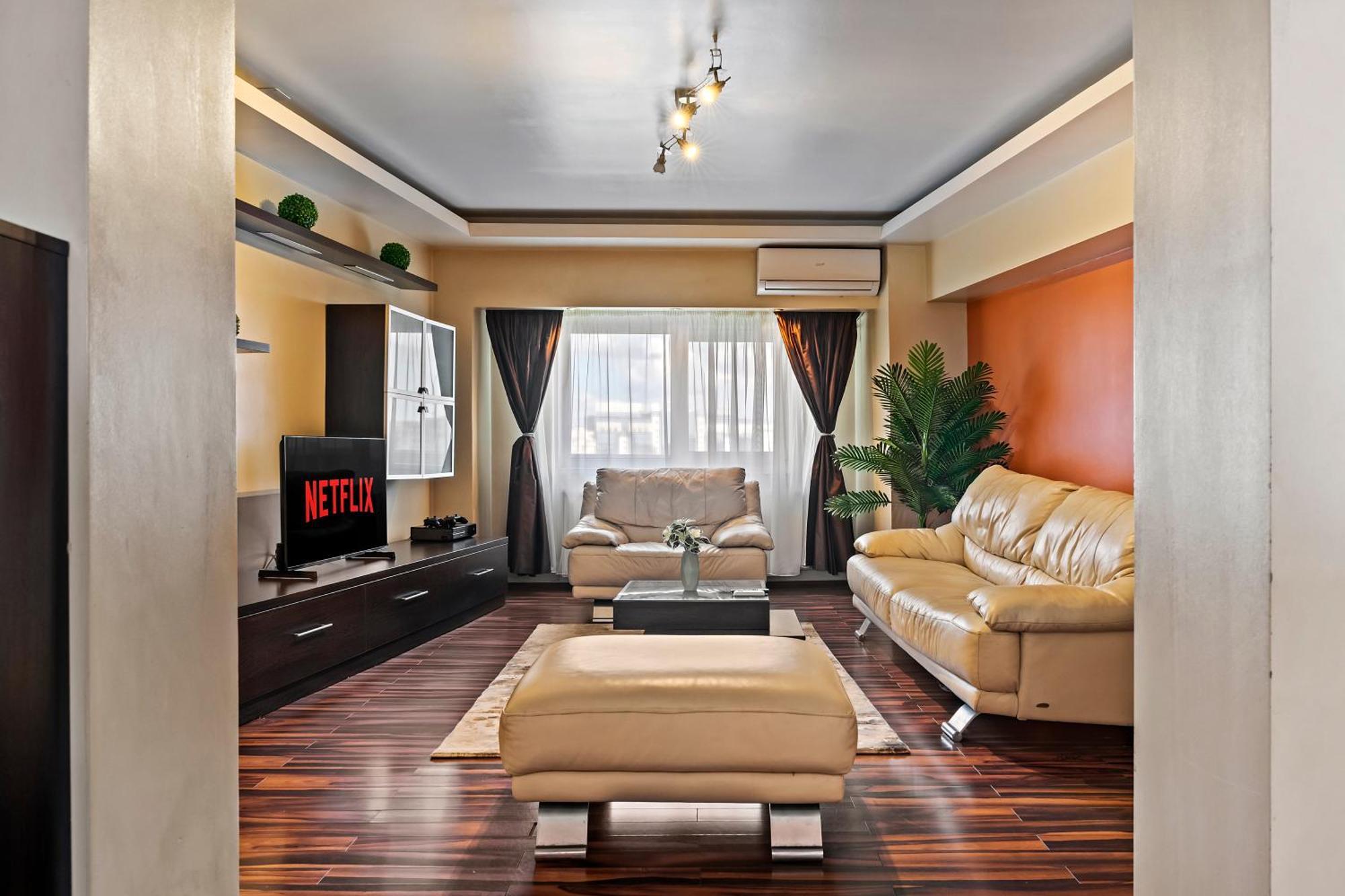 4 Rooms Unirii 47 Bukarest Exteriör bild