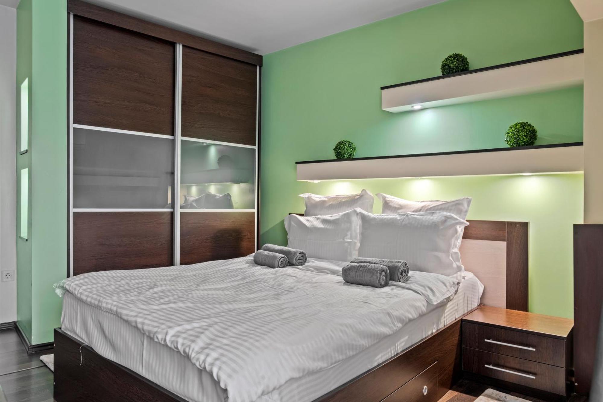 4 Rooms Unirii 47 Bukarest Exteriör bild