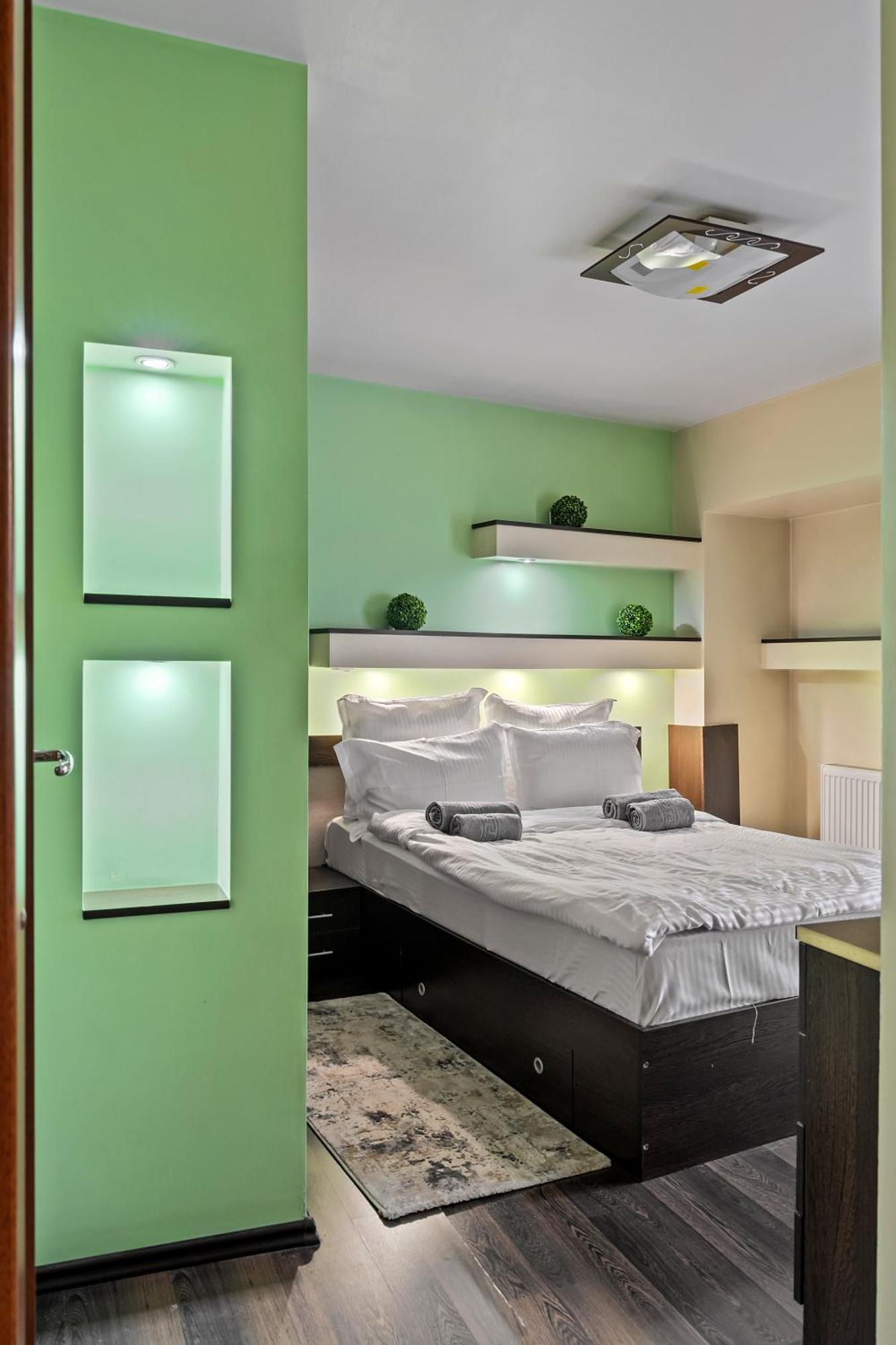 4 Rooms Unirii 47 Bukarest Exteriör bild