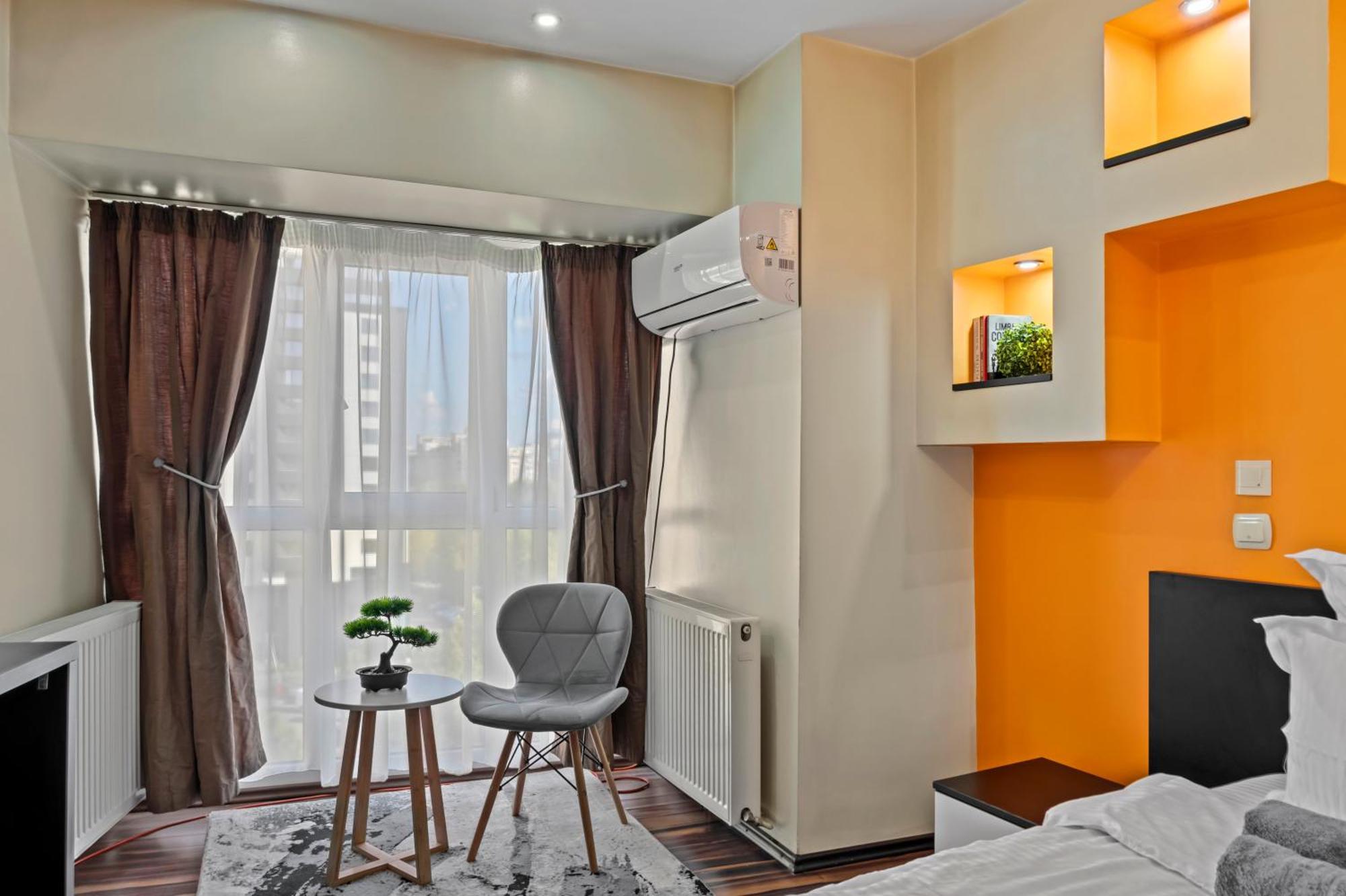 4 Rooms Unirii 47 Bukarest Exteriör bild